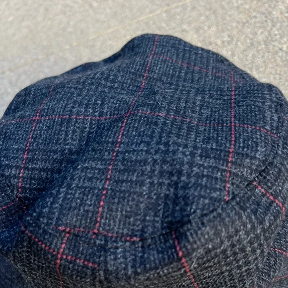 NWOT Dolce & Gabbana Wool Blend Bucket Hat size 59 display picture 2